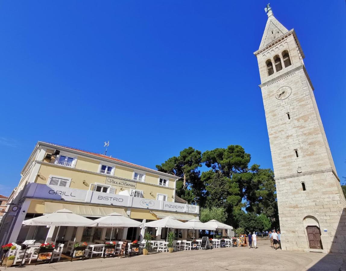 Lara Deluxe Superior 5 Star Apartment, Your Piece Of Heaven By The Sea & Park Novigrad  Bagian luar foto