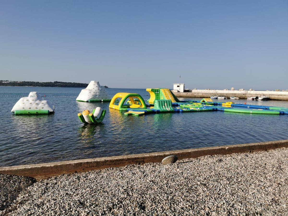Lara Deluxe Superior 5 Star Apartment, Your Piece Of Heaven By The Sea & Park Novigrad  Bagian luar foto