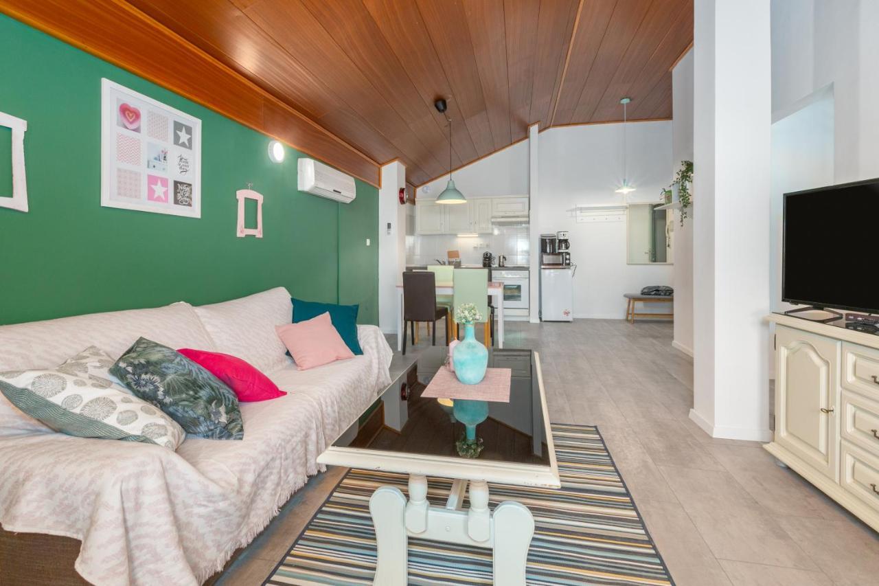 Lara Deluxe Superior 5 Star Apartment, Your Piece Of Heaven By The Sea & Park Novigrad  Bagian luar foto