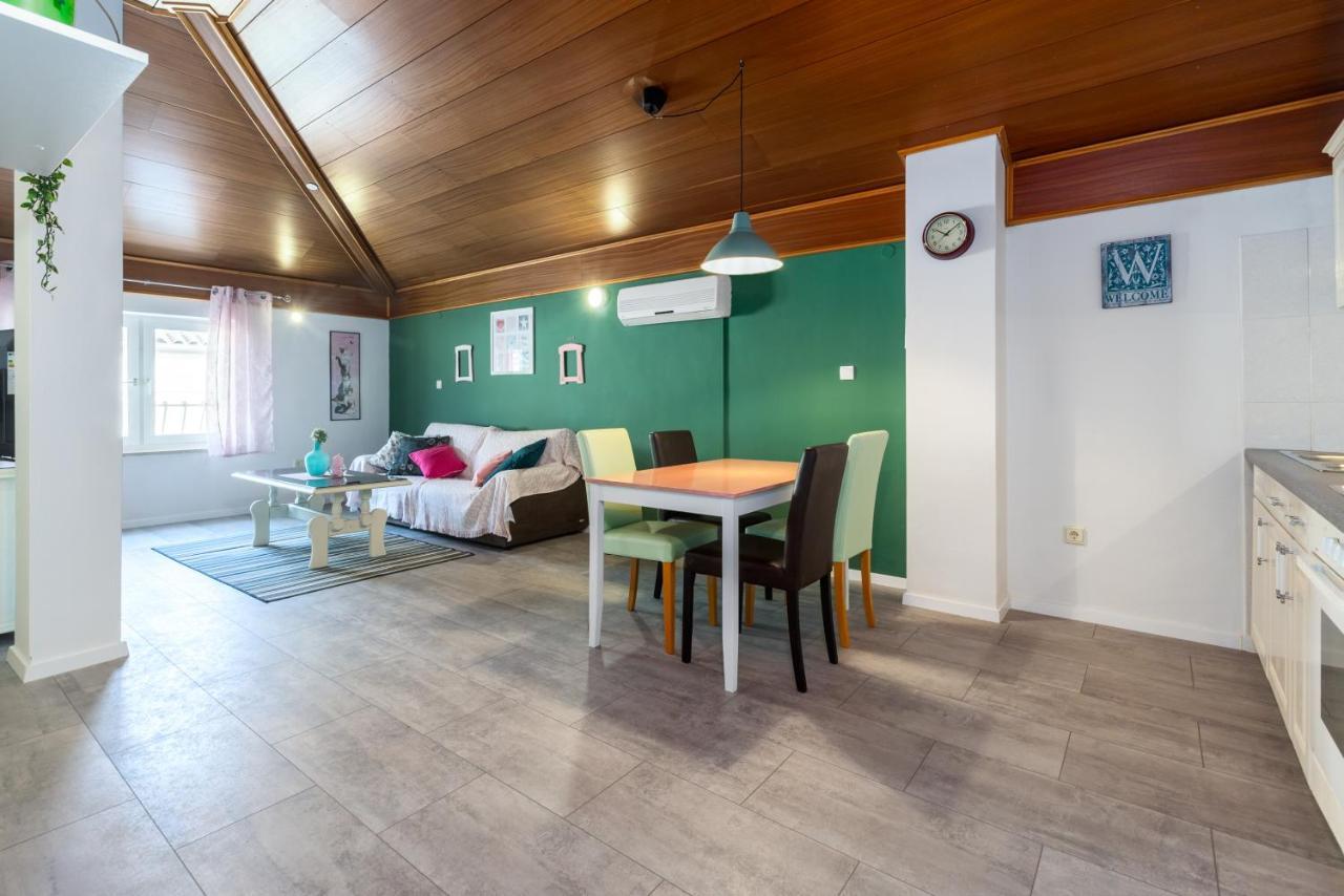 Lara Deluxe Superior 5 Star Apartment, Your Piece Of Heaven By The Sea & Park Novigrad  Bagian luar foto