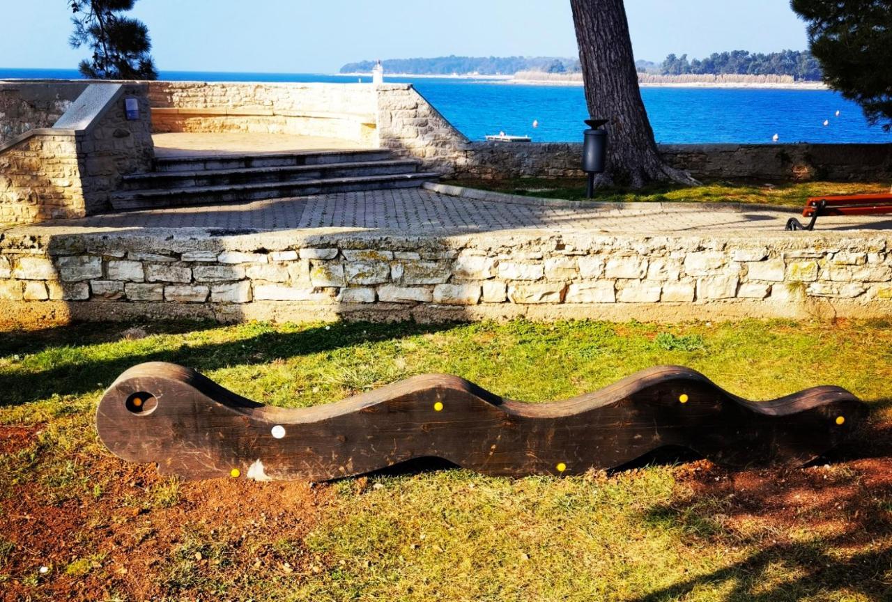 Lara Deluxe Superior 5 Star Apartment, Your Piece Of Heaven By The Sea & Park Novigrad  Bagian luar foto
